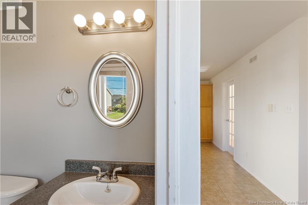 77 Stoneham Drive - 15
