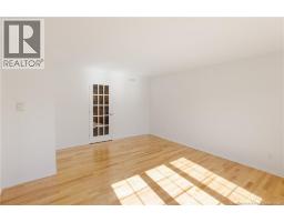 Living room - 77 Stoneham Drive, Moncton, NB E1G4Z5 Photo 8