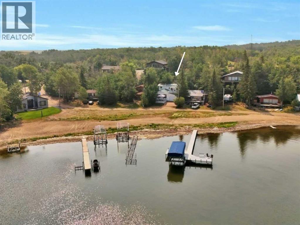 Listing photo – 34 Beach Street E, Rochon Sands