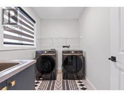 308 Coopersfield Rise SW - photo 24