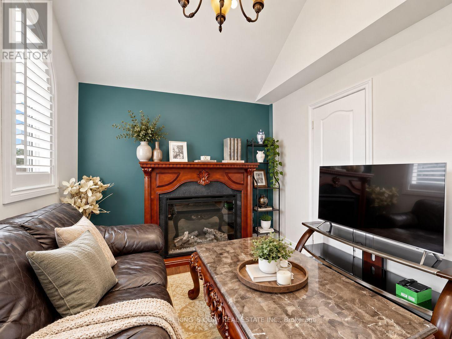 34 LOOKER DRIVE - Image 29