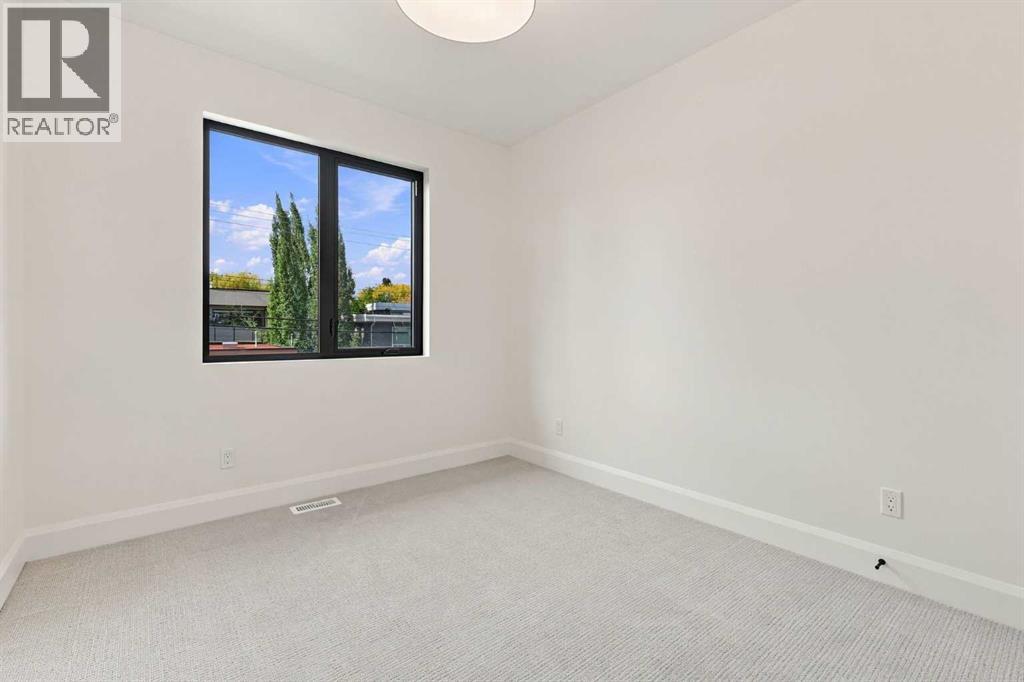 707A 33 Street NW - photo 27