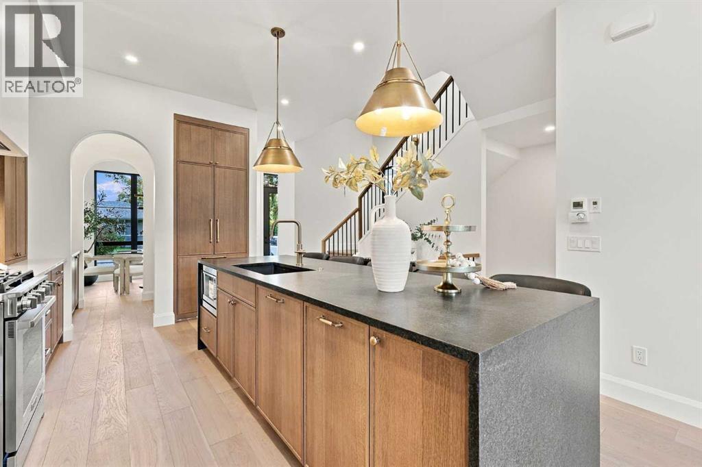 707A 33 Street NW - photo 8
