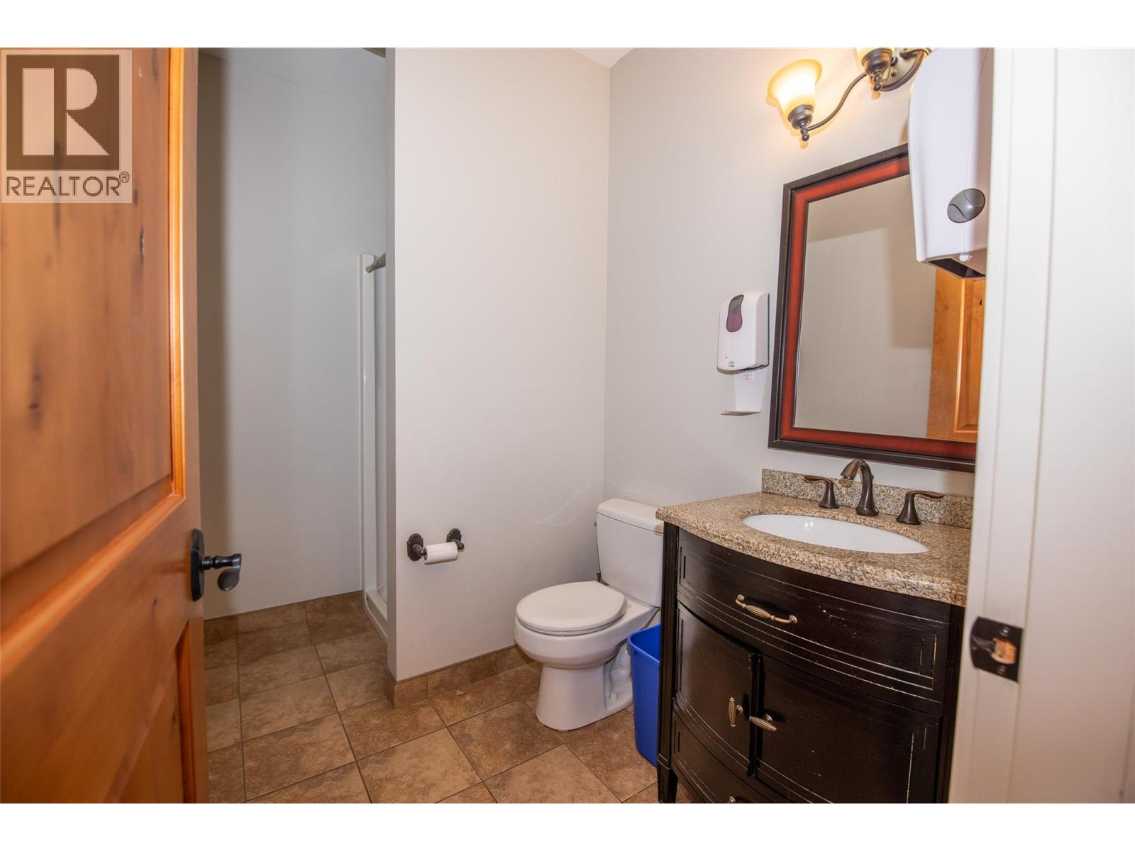 9206 Shale Avenue Unit# 101, Summerland