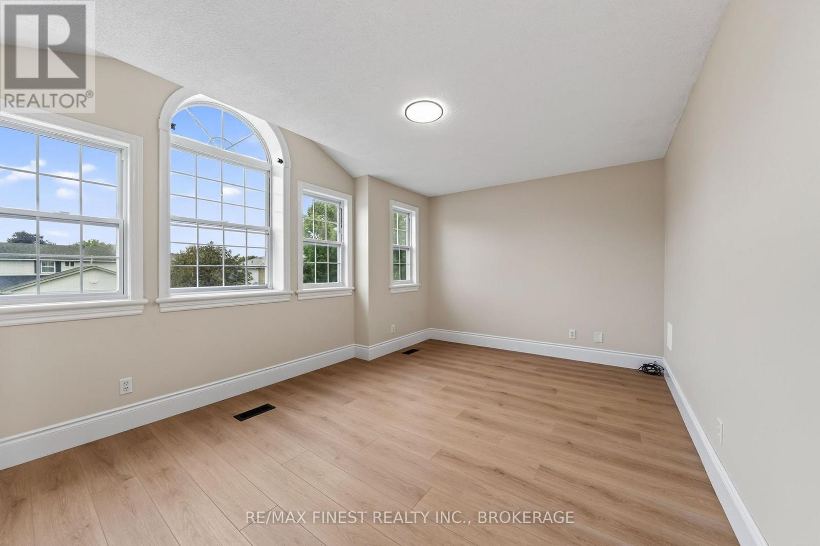 975 RINGSTEAD STREET - Image 21