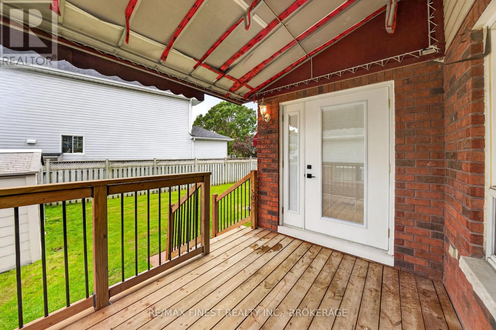 975 RINGSTEAD STREET - 24