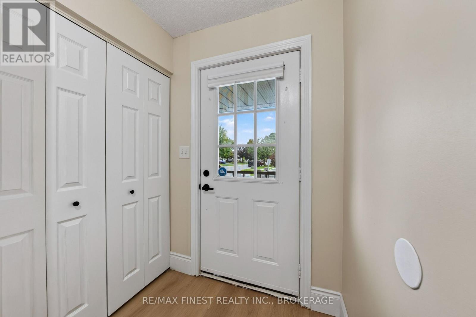 975 RINGSTEAD STREET - 5
