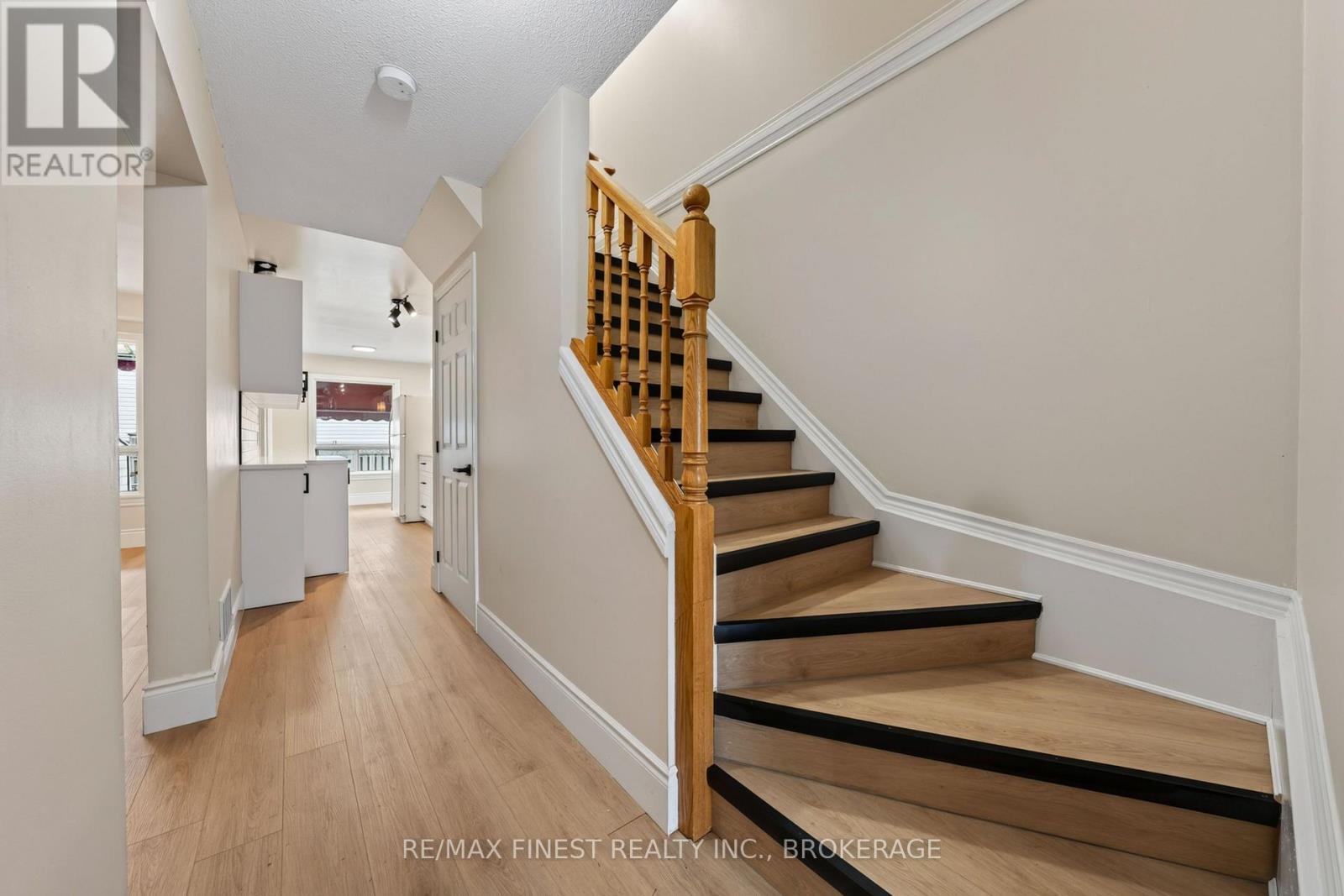 975 RINGSTEAD STREET - 7