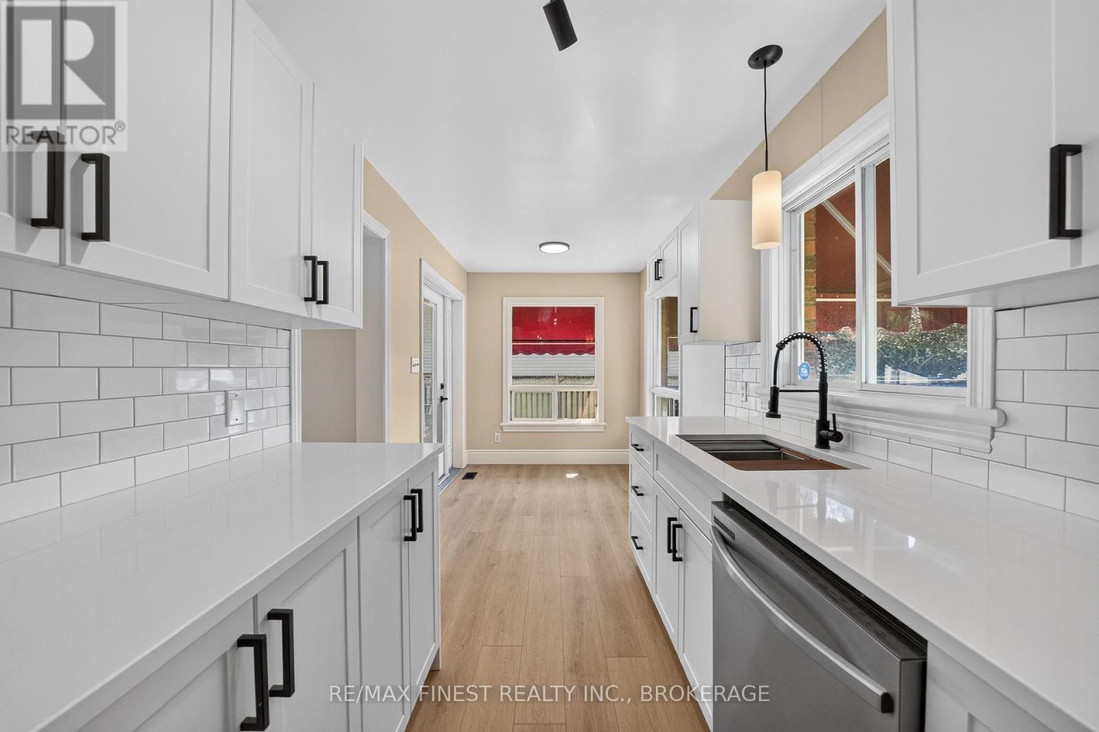 975 RINGSTEAD STREET - 9