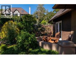1562 Richardson St, Victoria, BC V8S1R3 Photo 52