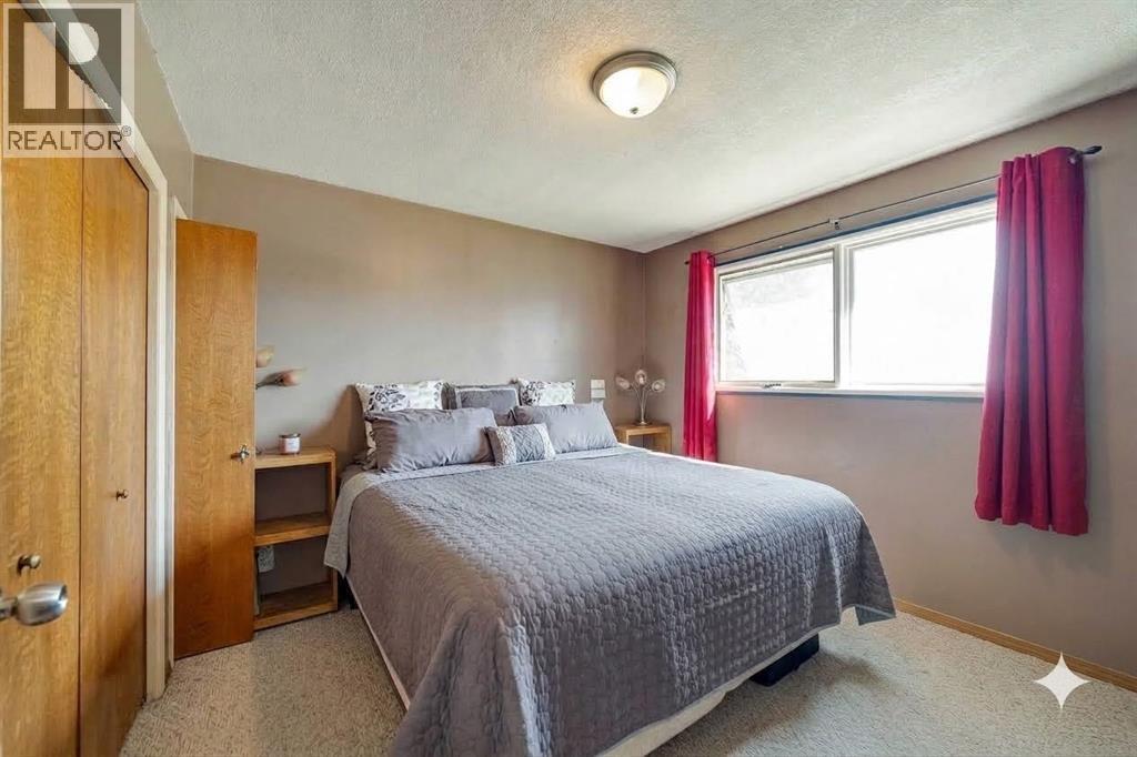 528 7 Street W - 10