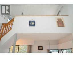 Living room - 3574 Mcinnis Rise, Saanich, BC V8P5M7 Photo 10