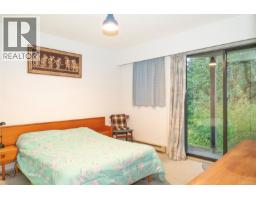 3574 Mcinnis Rise, Saanich, BC V8P5M7 Photo 19