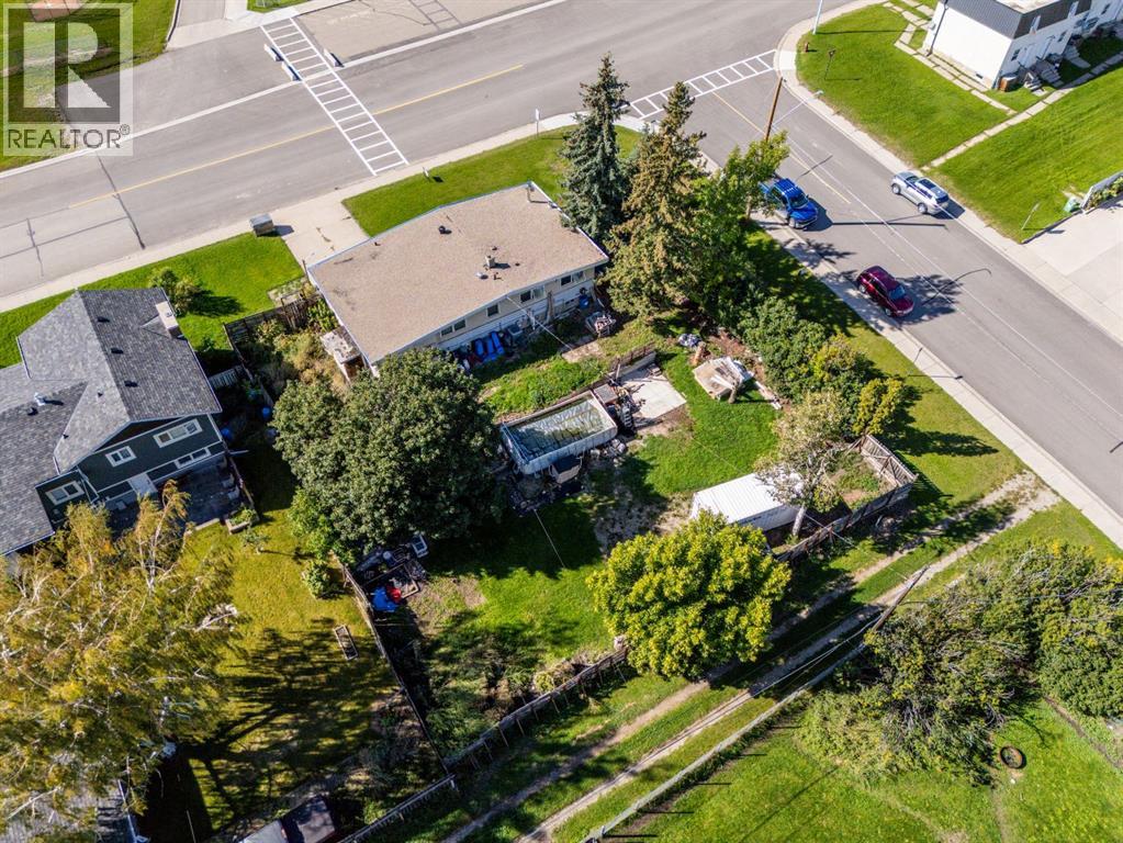 528 7 Street W - Image 44