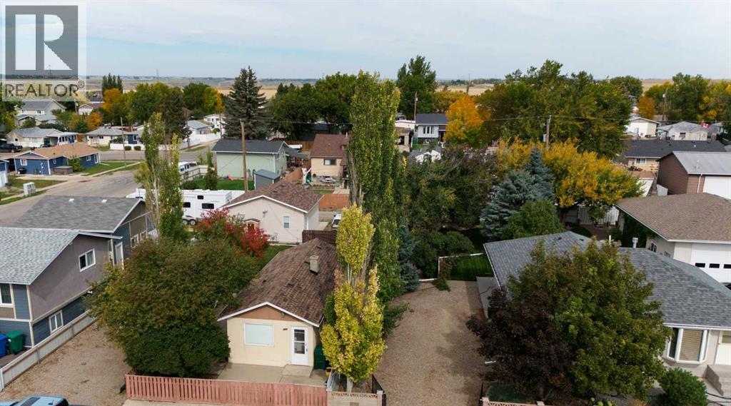 1207 41 Avenue N, Lethbridge, Alberta, T1H6B3