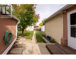 1207 41 Avenue N, Lethbridge, AB T1H6B3 Photo 16