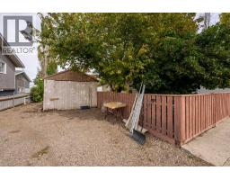 1207 41 Avenue N, Lethbridge, AB T1H6B3 Photo 27
