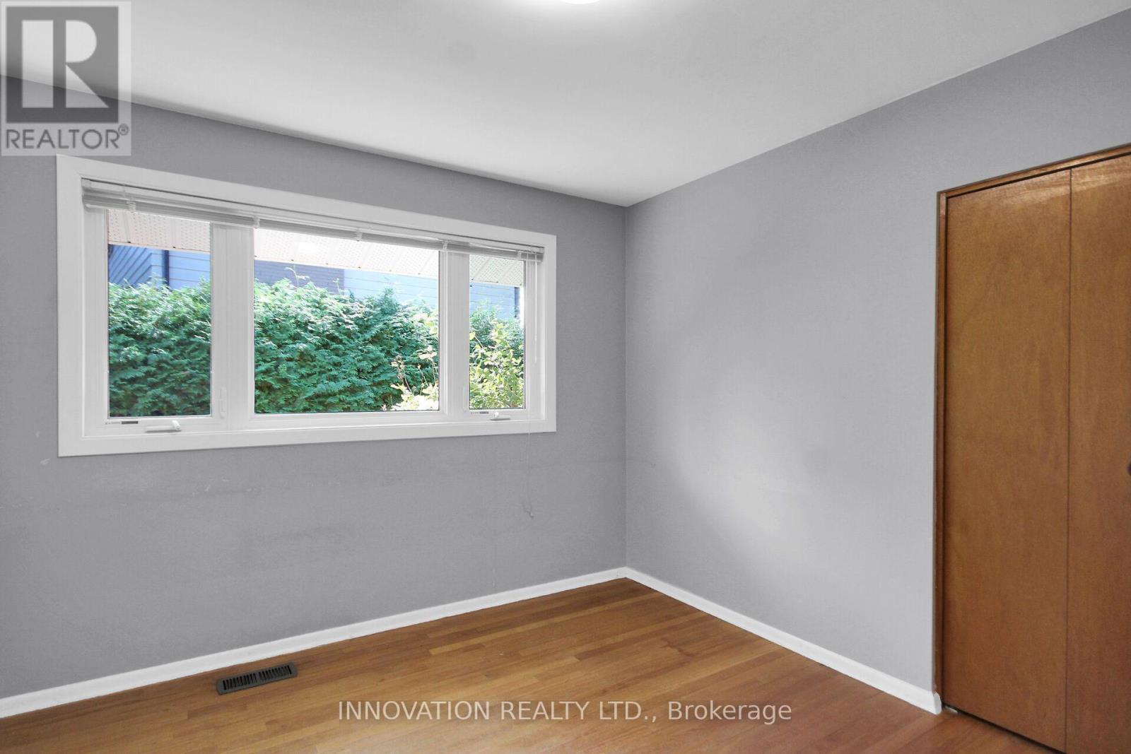 1136 CASTLE HILL CRESCENT - Image 26