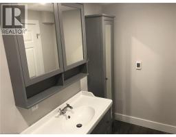805 Rockway Drive, Kitchener, ON N2G3B6 Photo 15