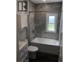 Eat in kitchen - 805 Rockway Drive, Kitchener, ON N2G3B6 Photo 6