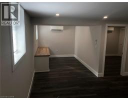Laundry room - 805 Rockway Drive, Kitchener, ON N2G3B6 Photo 11