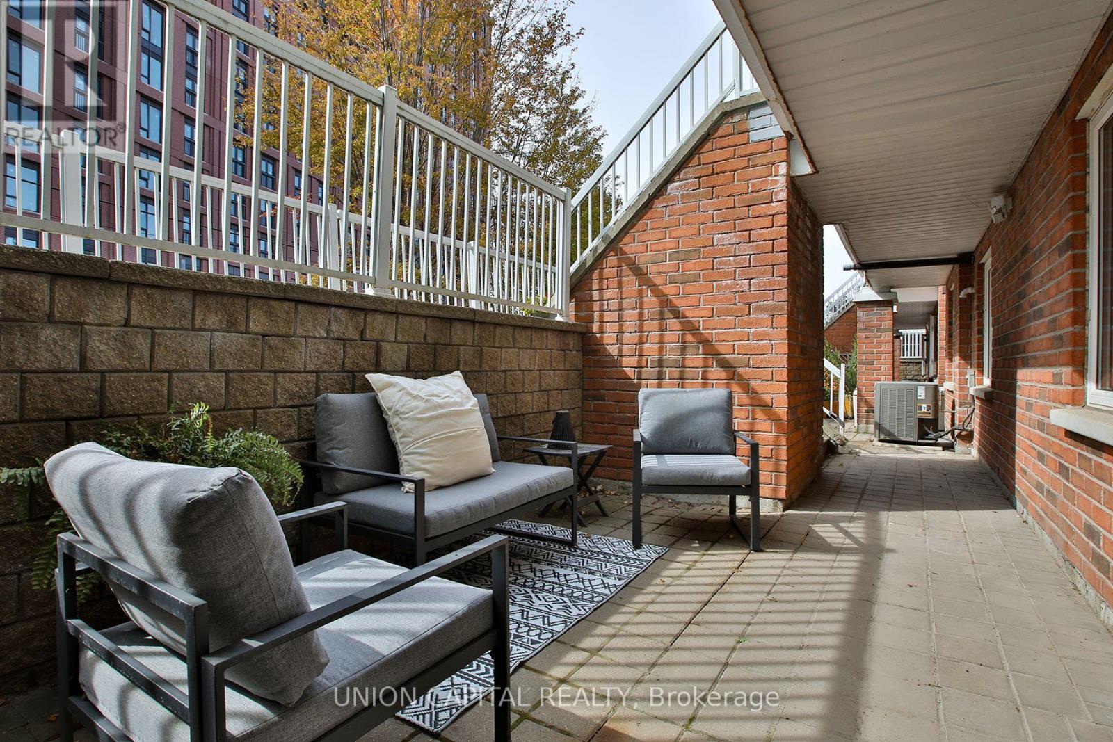 #201 12 SUDBURY STREET - 30