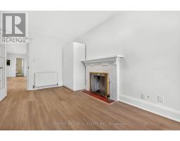 D - 30 Pinewood Avenue, Toronto, ON M6C2V1 Photo 14