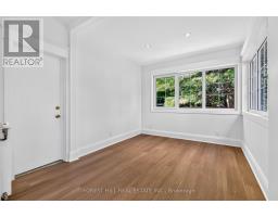 D - 30 Pinewood Avenue, Toronto, ON M6C2V1 Photo 16