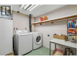 1403 104 Avenue Sw, Calgary, AB T2W0A7 Photo 22