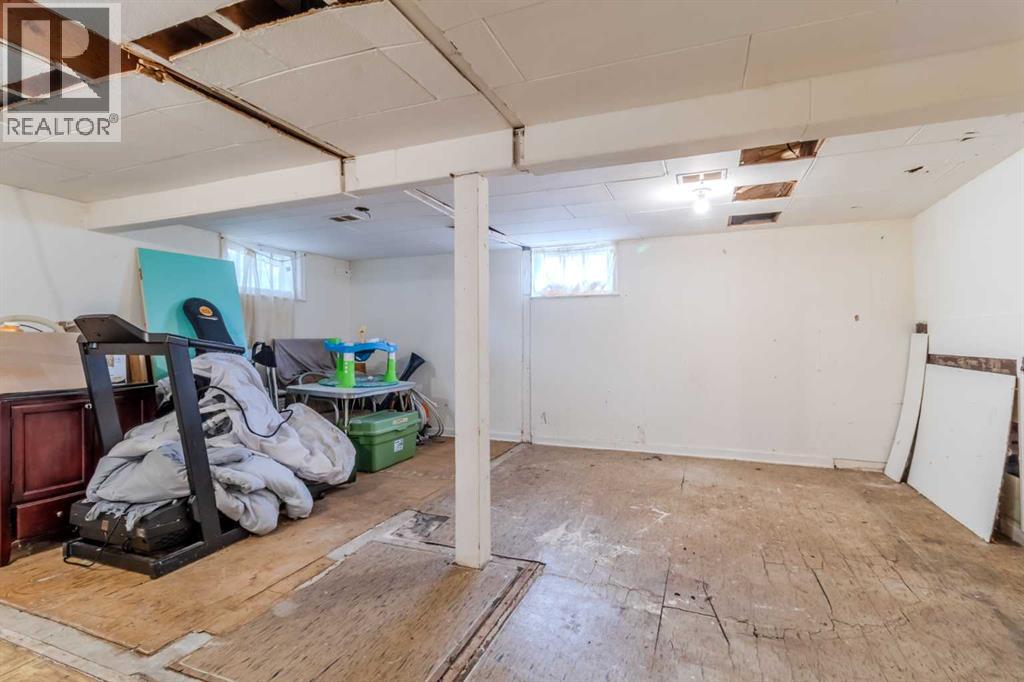 Listing photo – 439 Aberdeen Avenue, Carbon