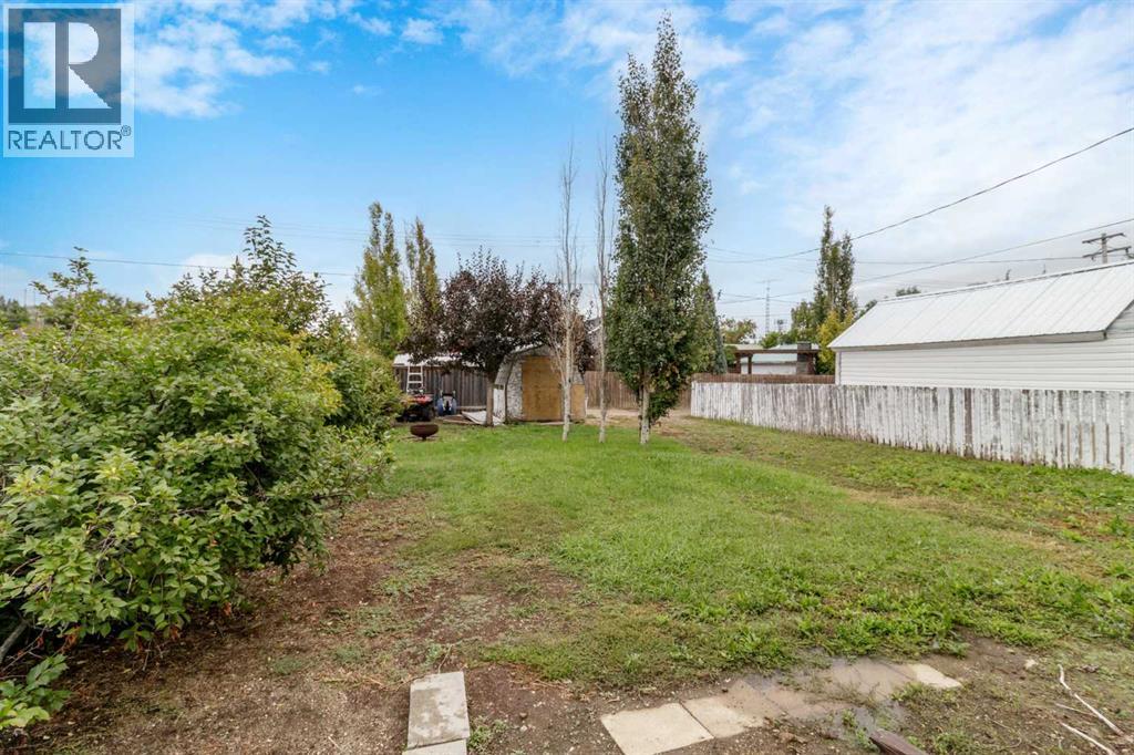 Listing photo – 439 Aberdeen Avenue, Carbon