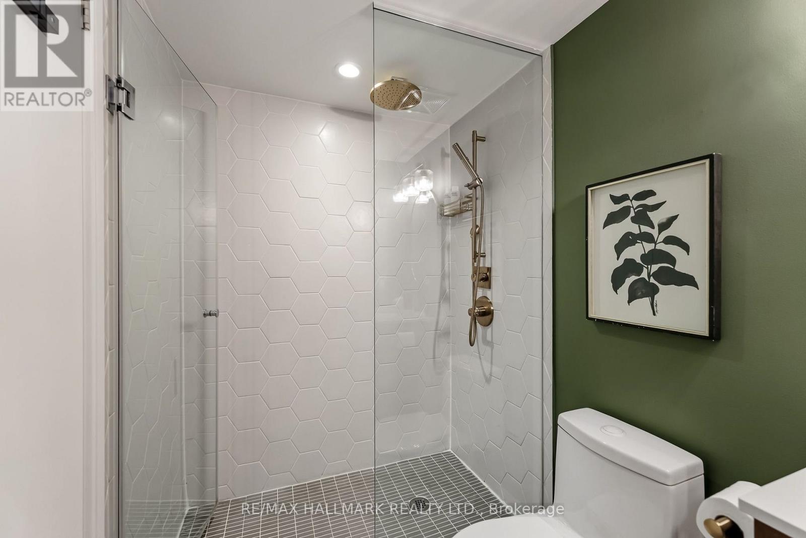 #410 1100 KINGSTON ROAD - 21