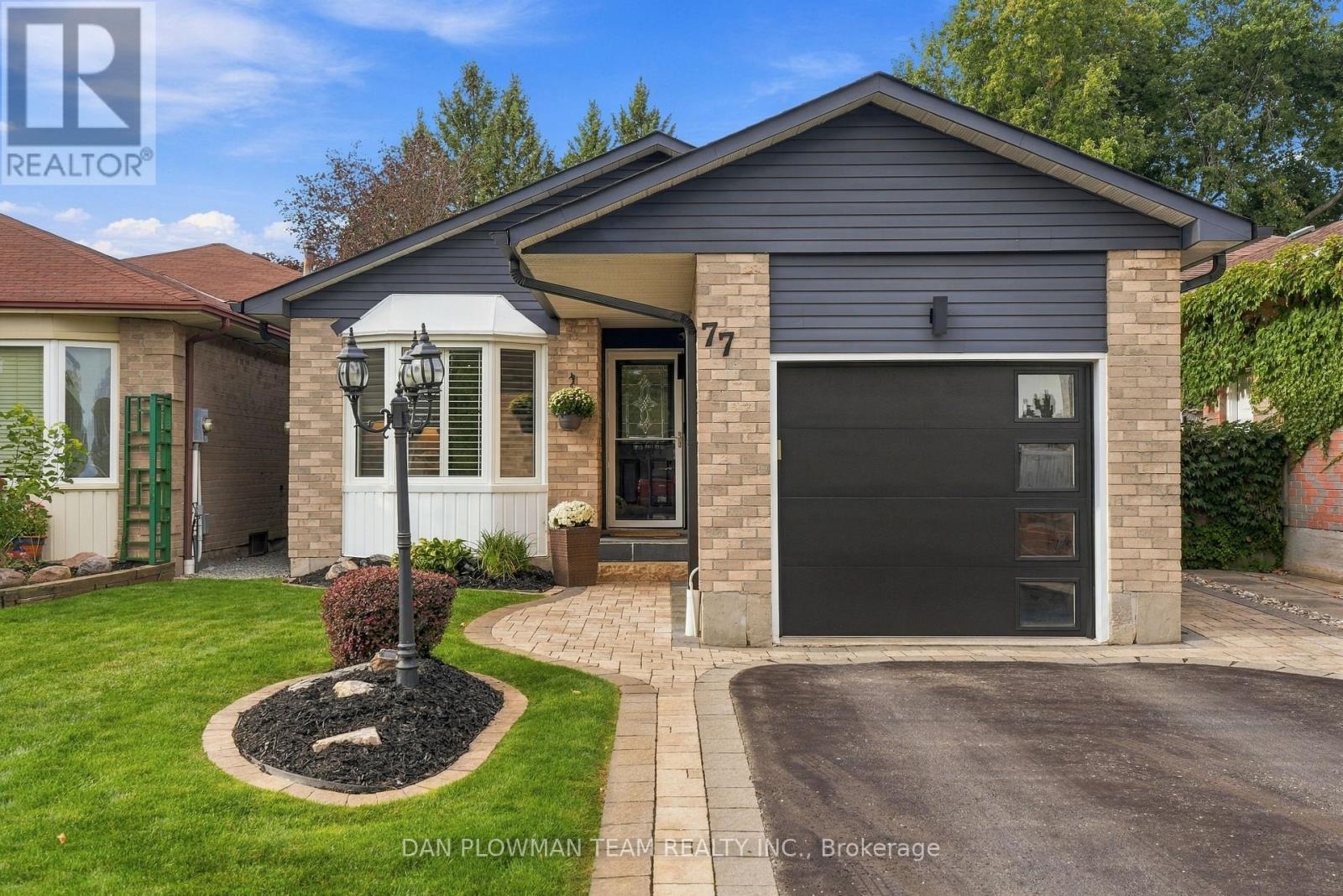 77 HIALEAH CRESCENT - 2