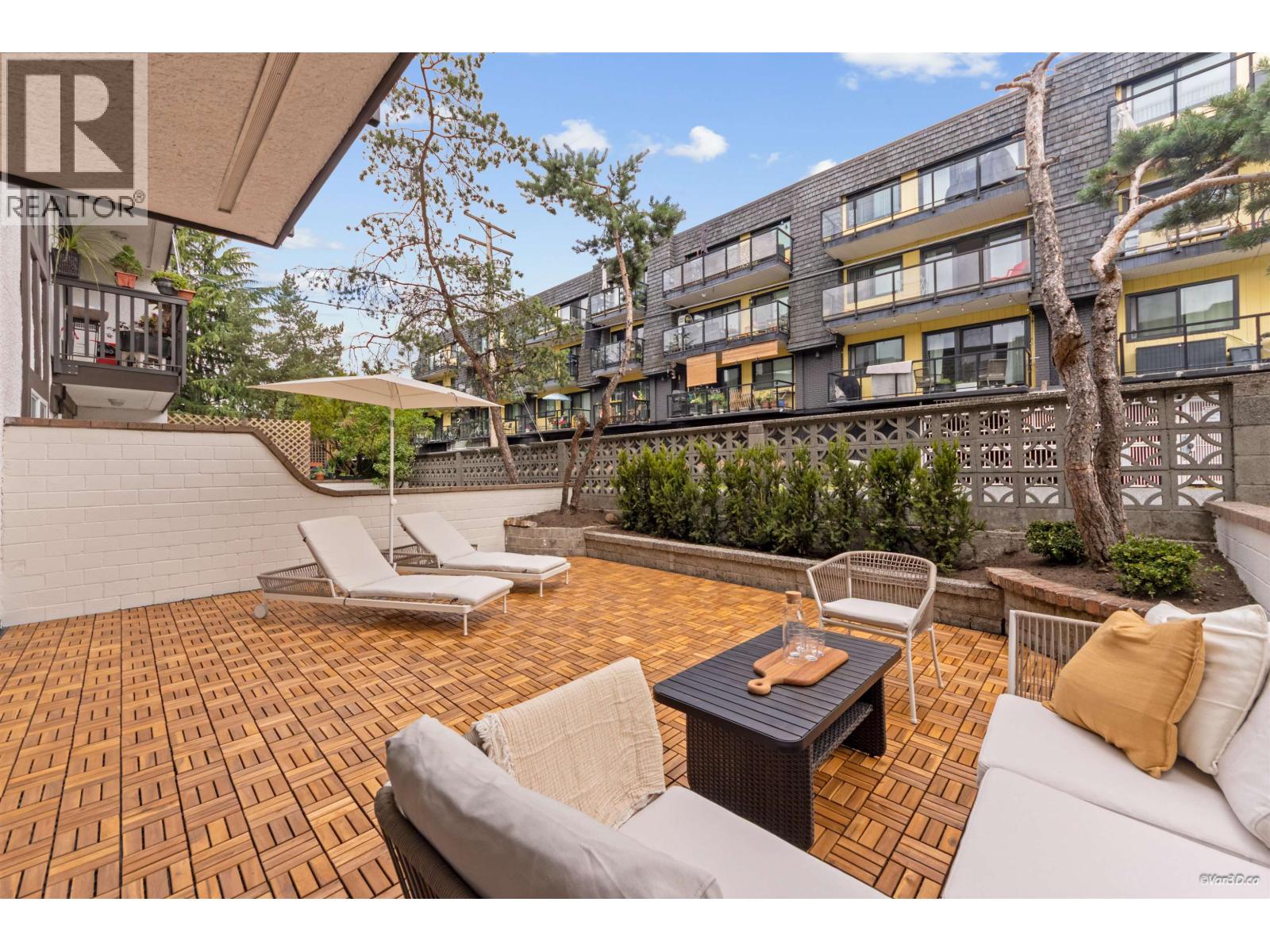 102 270 W 3RD STREET, North Vancouver