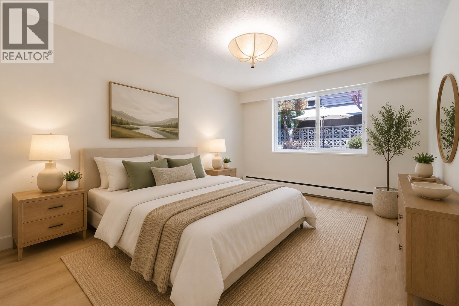 102 270 W 3RD STREET, North Vancouver