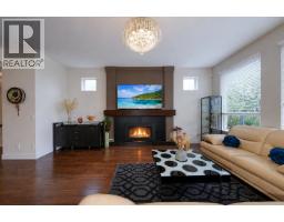 10499 Mceachern Street, Maple Ridge, BC V2W0H8 Photo 9