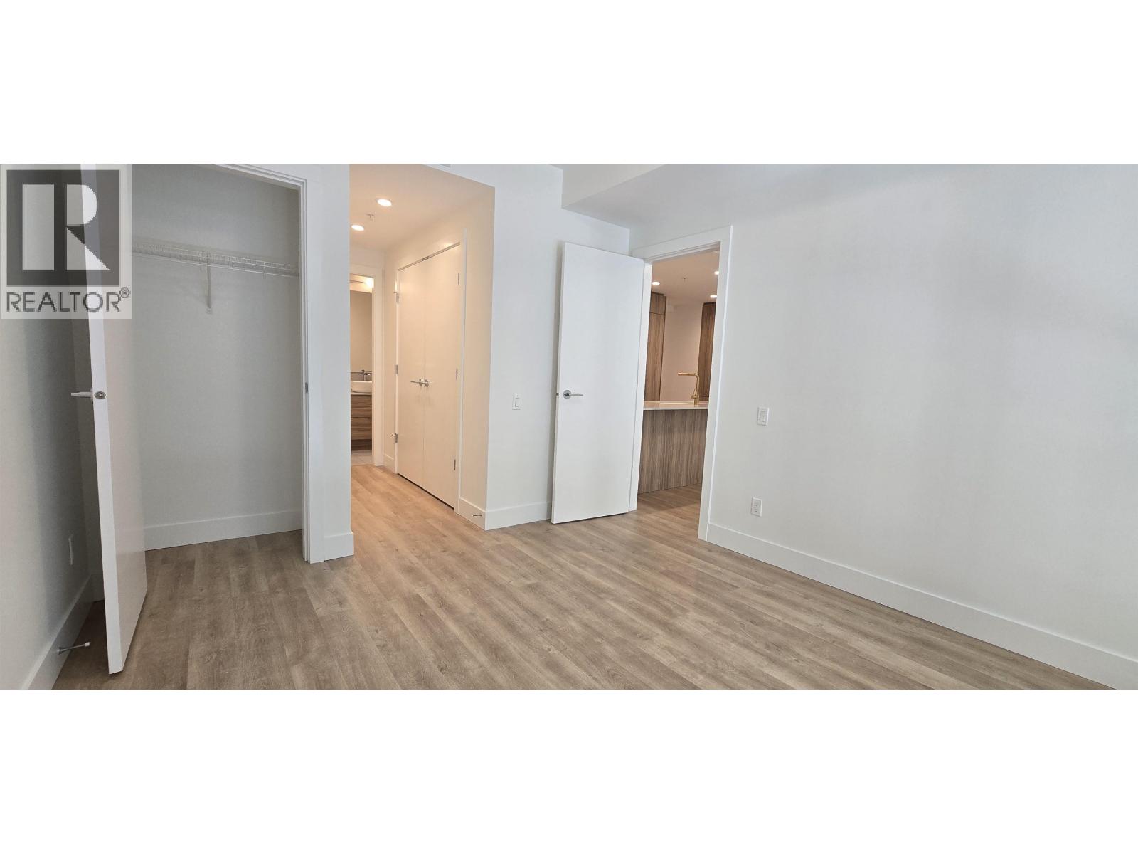 410 3225 EMERY COURT, North Vancouver