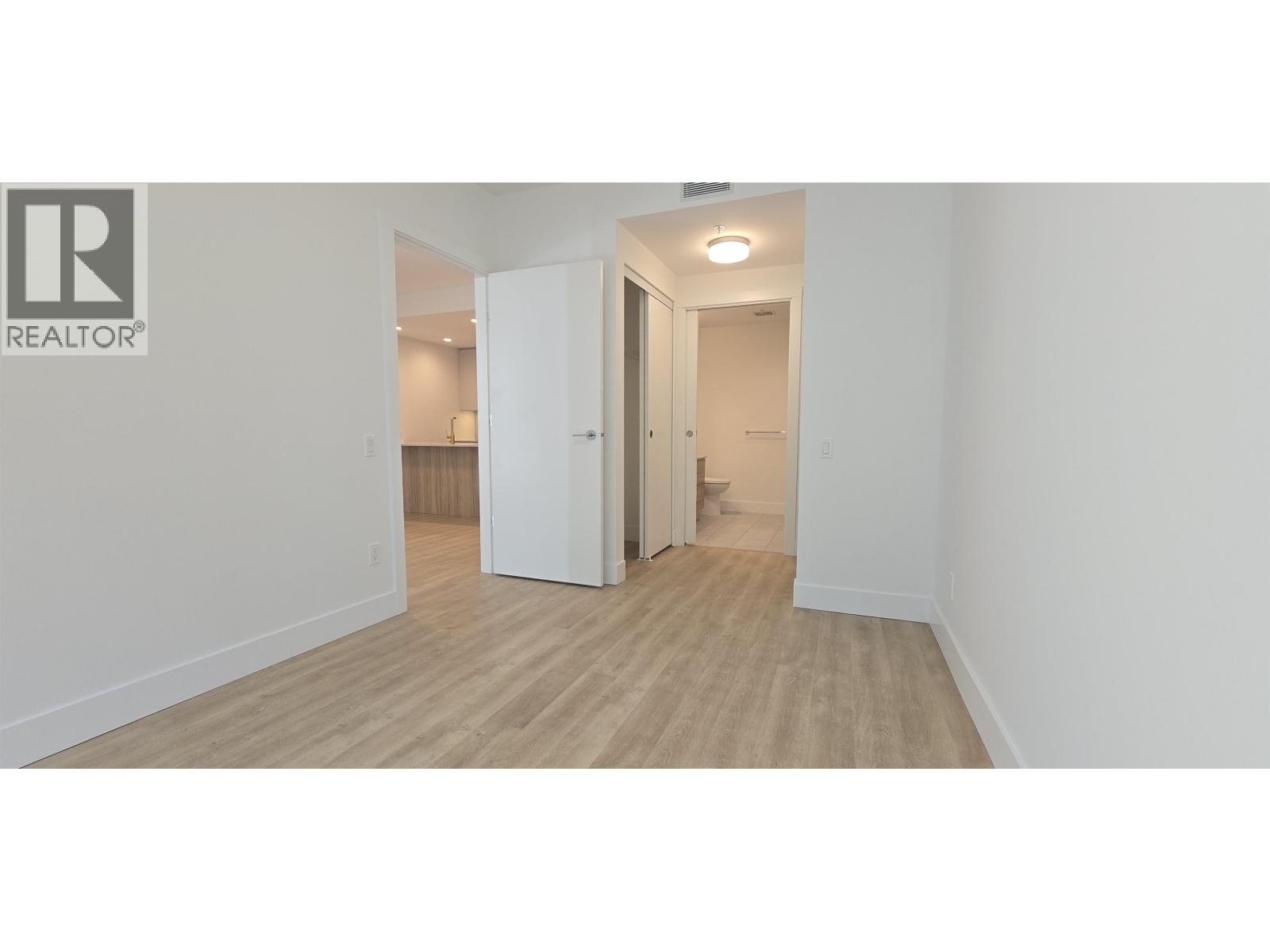 410 3225 EMERY COURT, North Vancouver