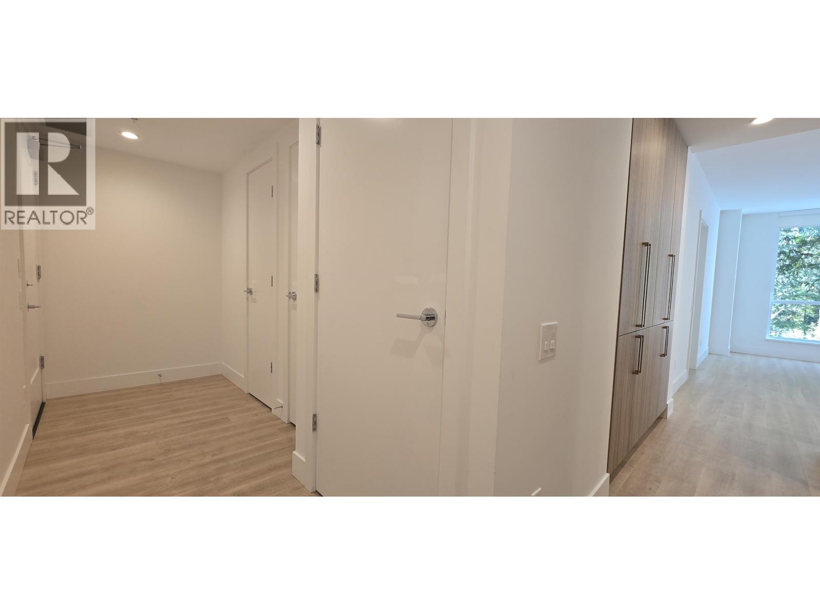 410 3225 EMERY COURT, North Vancouver