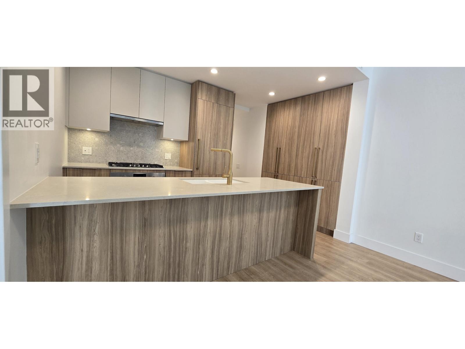 410 3225 EMERY COURT, North Vancouver