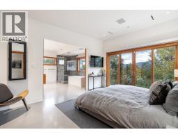 7317 Barnet Road, Burnaby, BC V5A1E5 Photo 13