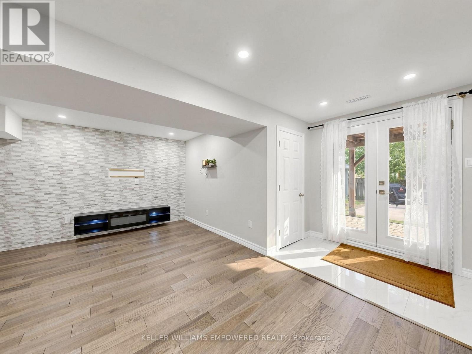 100 DAWLISH AVENUE - Image 36