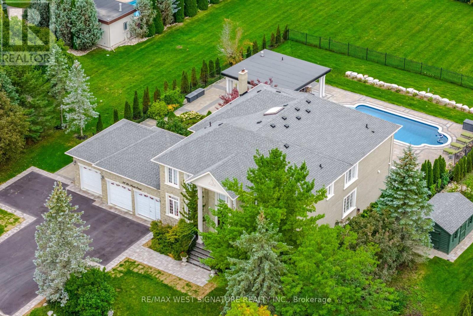 22 DI NARDO COURT, King (King City) — photo 2