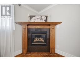 22 Di Nardo Court, King, ON L7B1M2 Photo 19