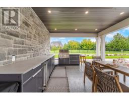 22 Di Nardo Court, King, ON L7B1M2 Photo 40