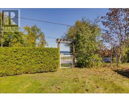 Sunroom - 525 Lake Drive E, Georgina, ON L0E1S0 Photo 6