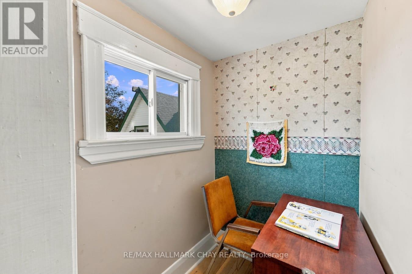 251 DUCKWORTH STREET - 14