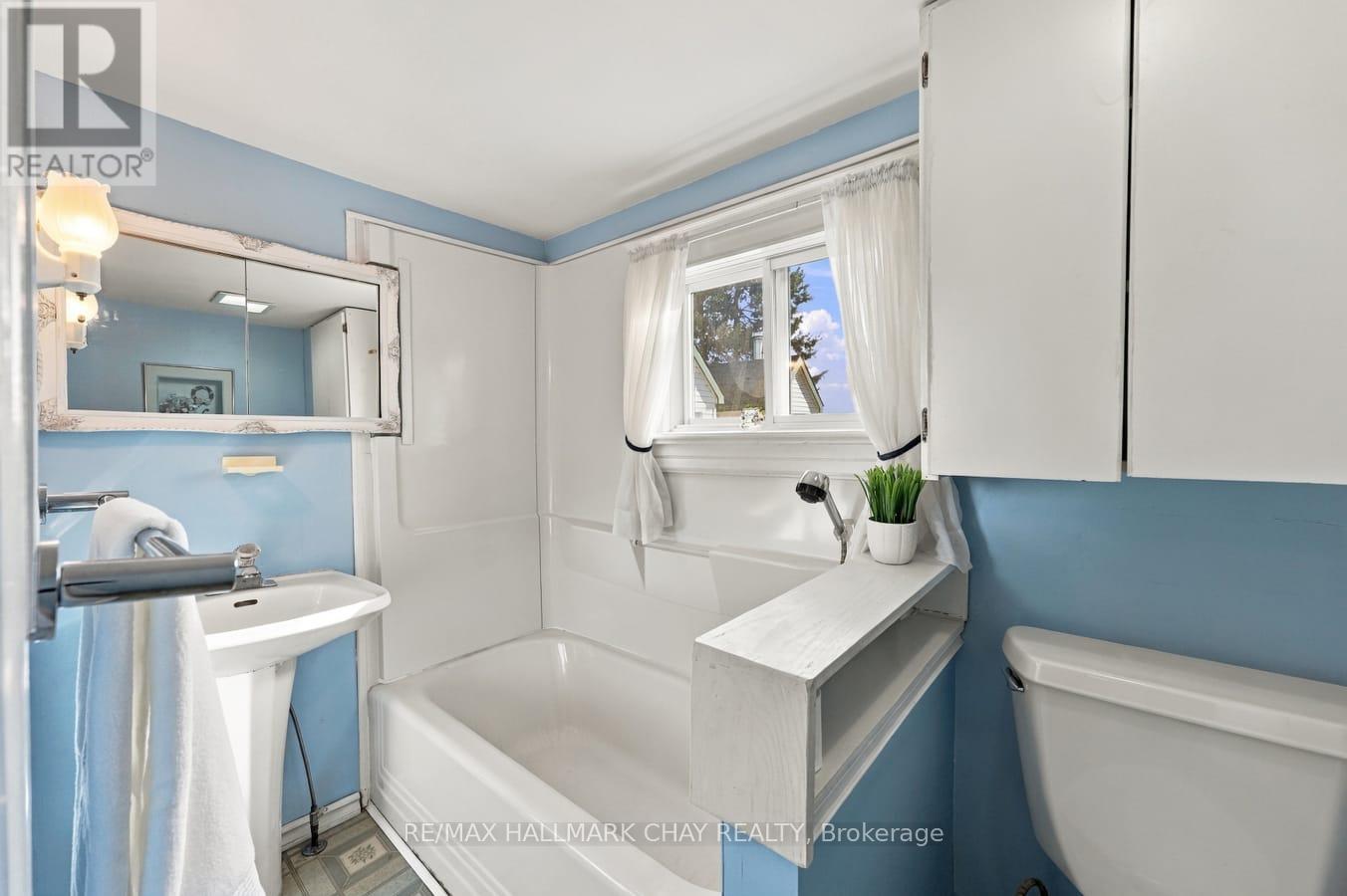 251 DUCKWORTH STREET - 16