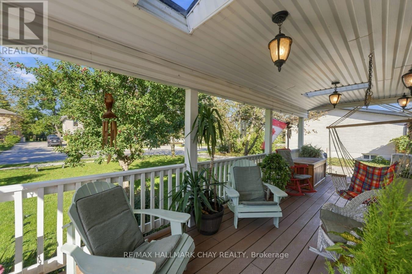 251 DUCKWORTH STREET - 3