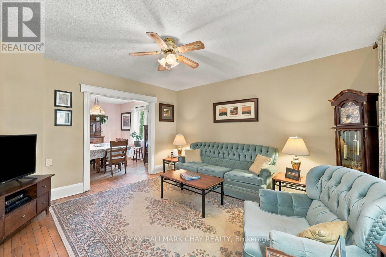 251 DUCKWORTH STREET - 5